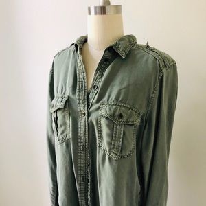 Medium American Eagle olive boyfriend fit shirt